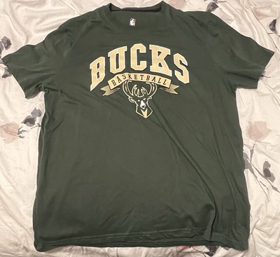 NBA Milwaukee Bucks Green T-Shirt Size Men s XL Casual Short Sleeve T Shirt NBA