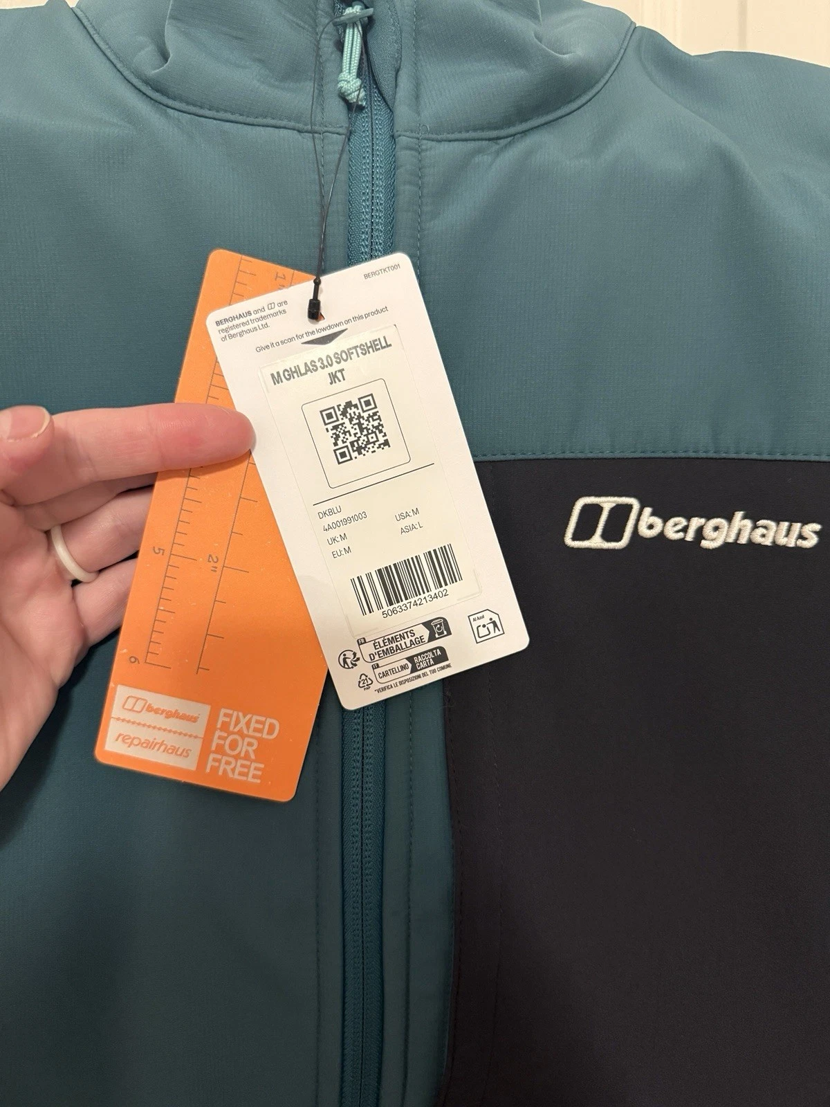 New Berghaus Men’s Windbreaker Jacket SIZE MEDIUM MENS - product detail image 12