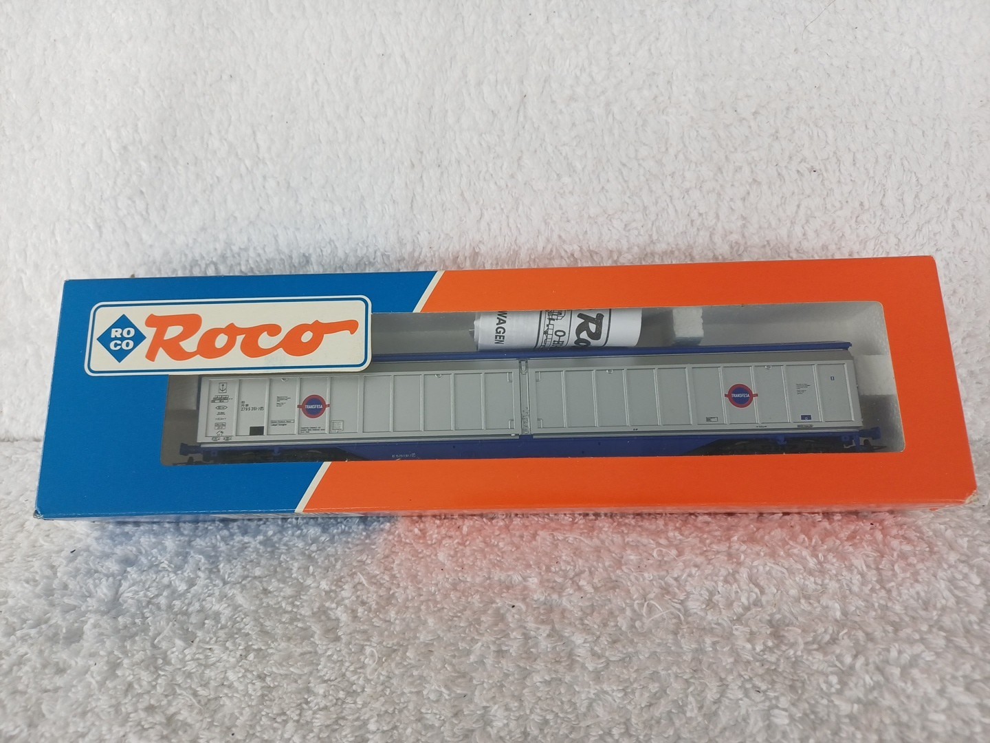 Roco HO Gauge 46814 Four Axle Sliding Wall Ferry Wagon Transfesa Renfe Livery