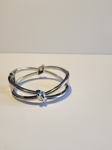 Pulsera Paparazzi Nudo Mi Primer Rodeo - Plata - Imagen 2 de 5