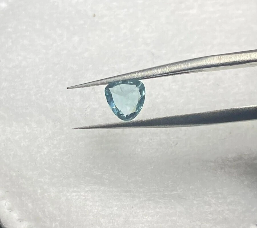 FANTÁSTICA TURMALINA NATURAL CORTE BILLÓN COLOR AZUL PARAIBA 0,58 CTS Foto 2 de 3