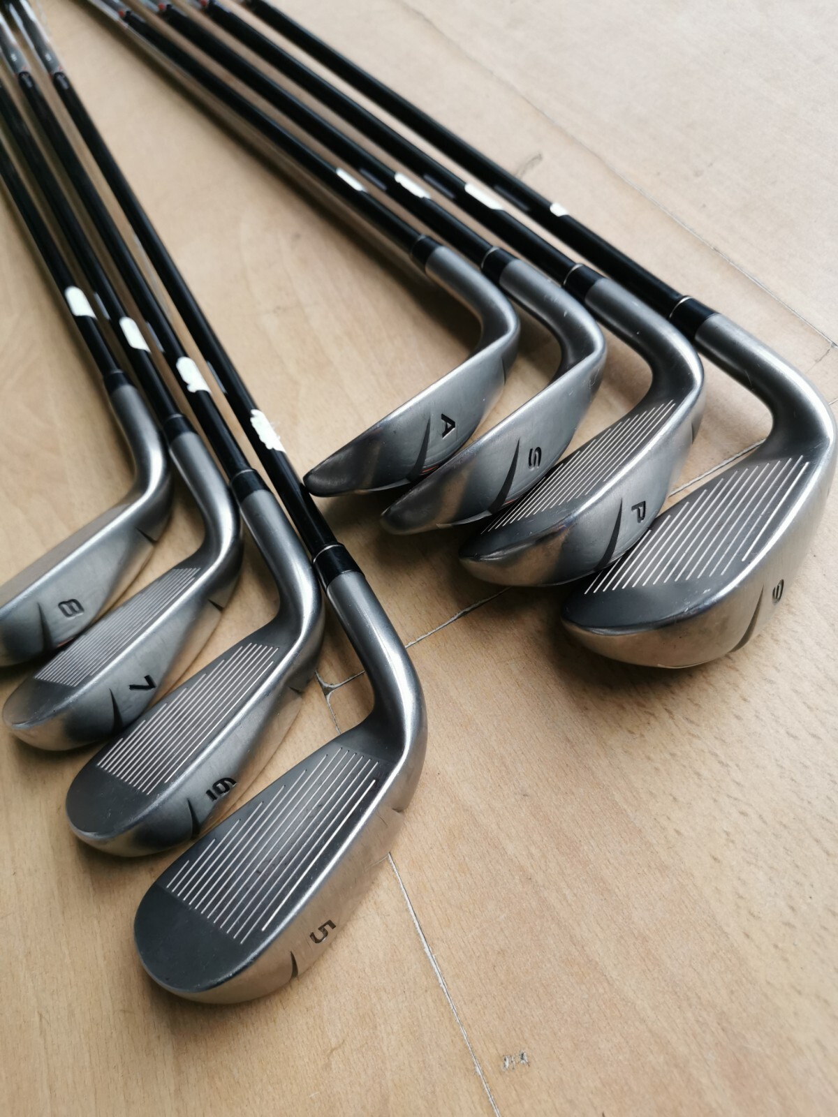 Taylormade burner os irons. 5sw+aw. Regular Flex. Graphite Shafts eBay