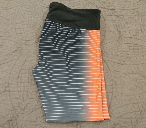 Gap Fit GFast Gray/Bright Coral Stripe 