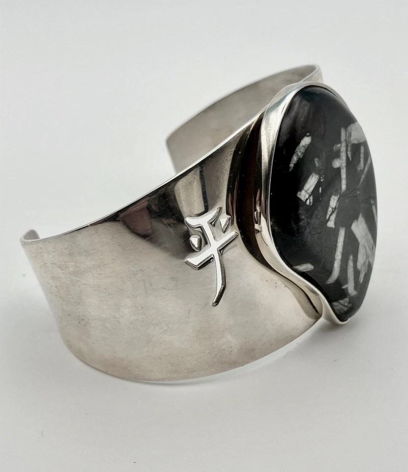 Jay King Natural Biomorphic Snowflake Obsidian Stone on Sterling Silver 925 Cuff - Imagem 2 de 4