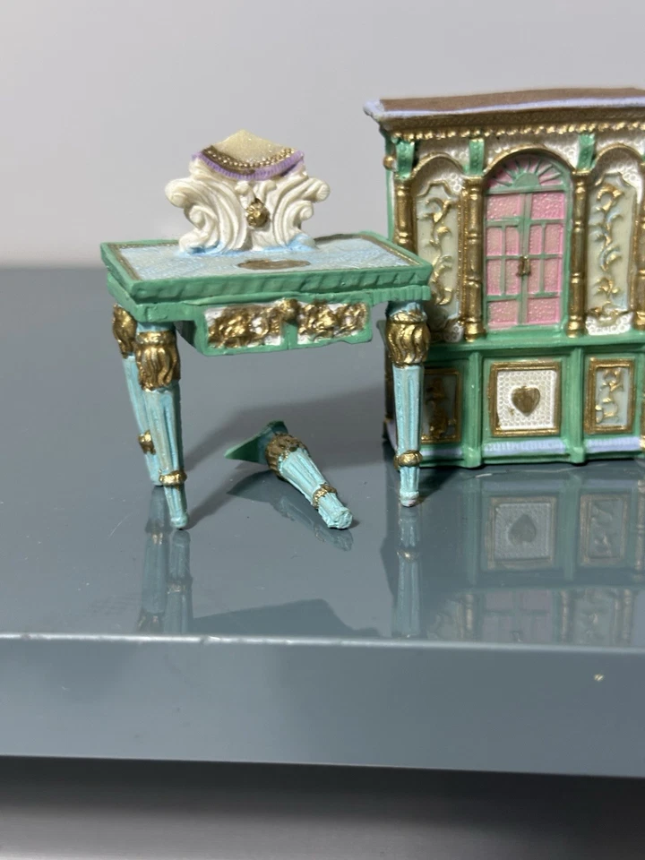 Vintage 90s Hand-painted Dollhouse Set Victorian French - Image 4 of 4