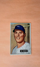 NICE EX. COND. 1951 BOWMAN #25 VIC RASCHI(YANKEES) BALL CARD