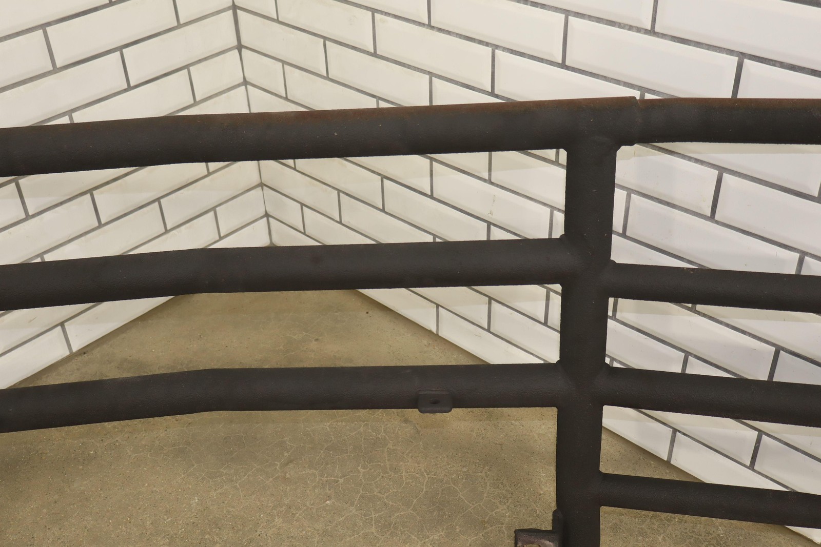 01-02 Chevy GMC Ranch Hand Legend Grille Guard GGC011BL1 Used