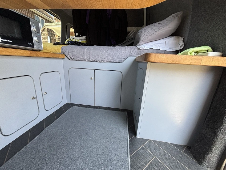 Camper/day Van - Image 4 of 4