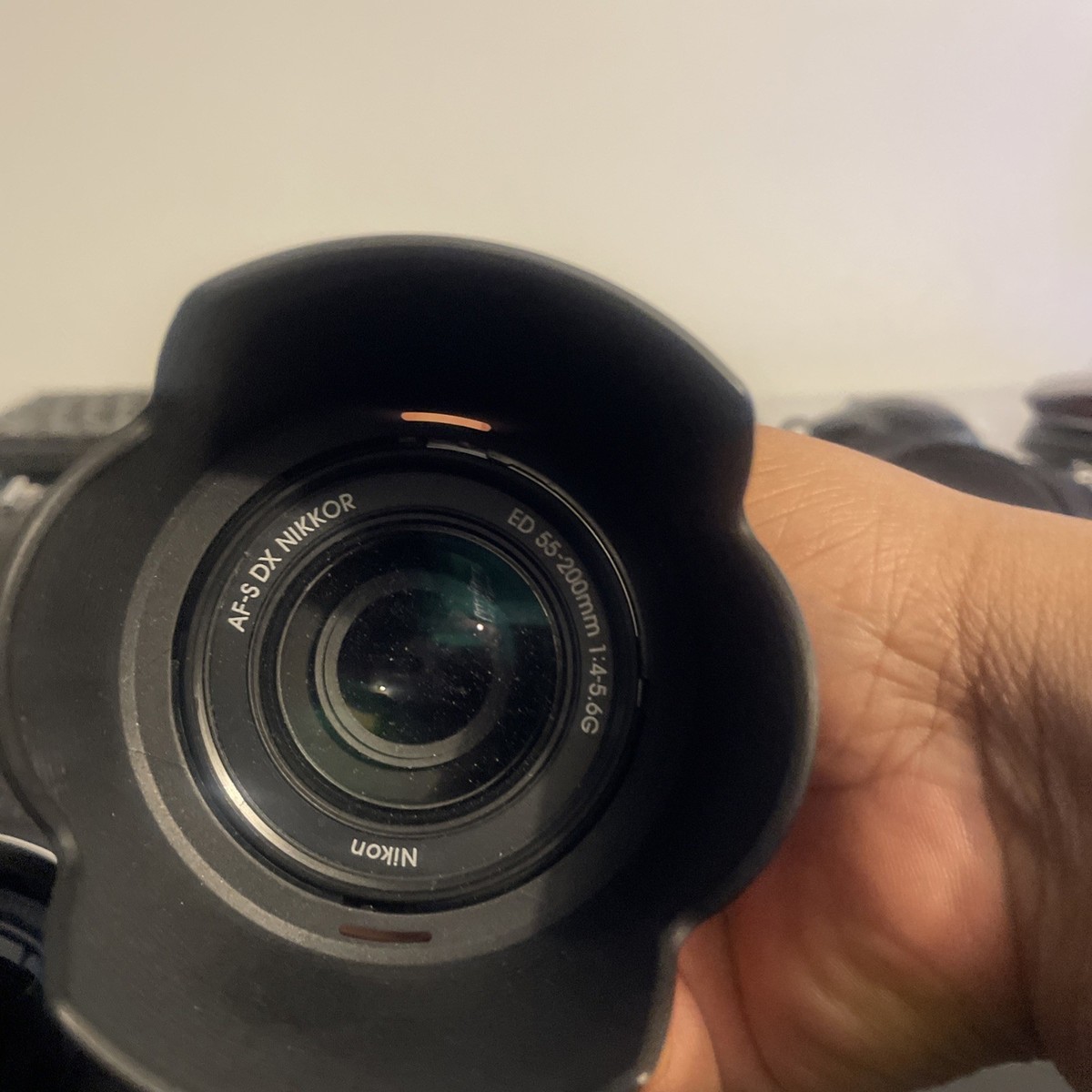Nikon D5000 18-55mm VR Camera AF-S f⁄3.5-5.6G DX with SLR DSLR