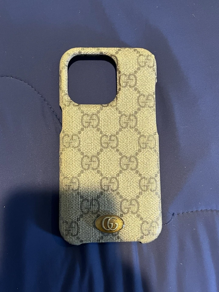 Capa telefone Gucci iPhone 14 Pro usada com caixa e etiquetas originais - Imagem 2 de 4