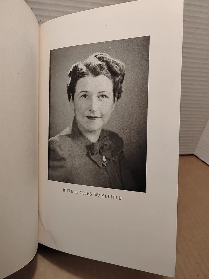 Ruth Wakefield's Toll House : Tried & True Recipes - 1943 - Vintage Hardcover - Image 4 of 4