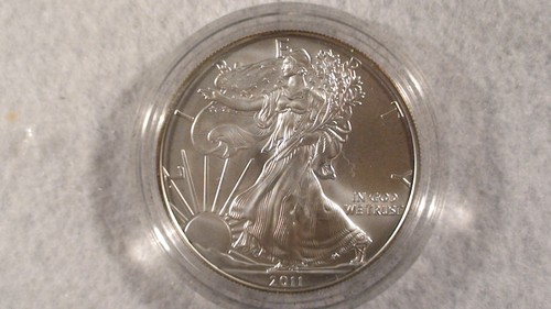 SILVER EAGLE 25TH ANNIVERSARY 5 COIN ORIGINAL SET WITH COA & PACKAGING! - Picture 8 of 12