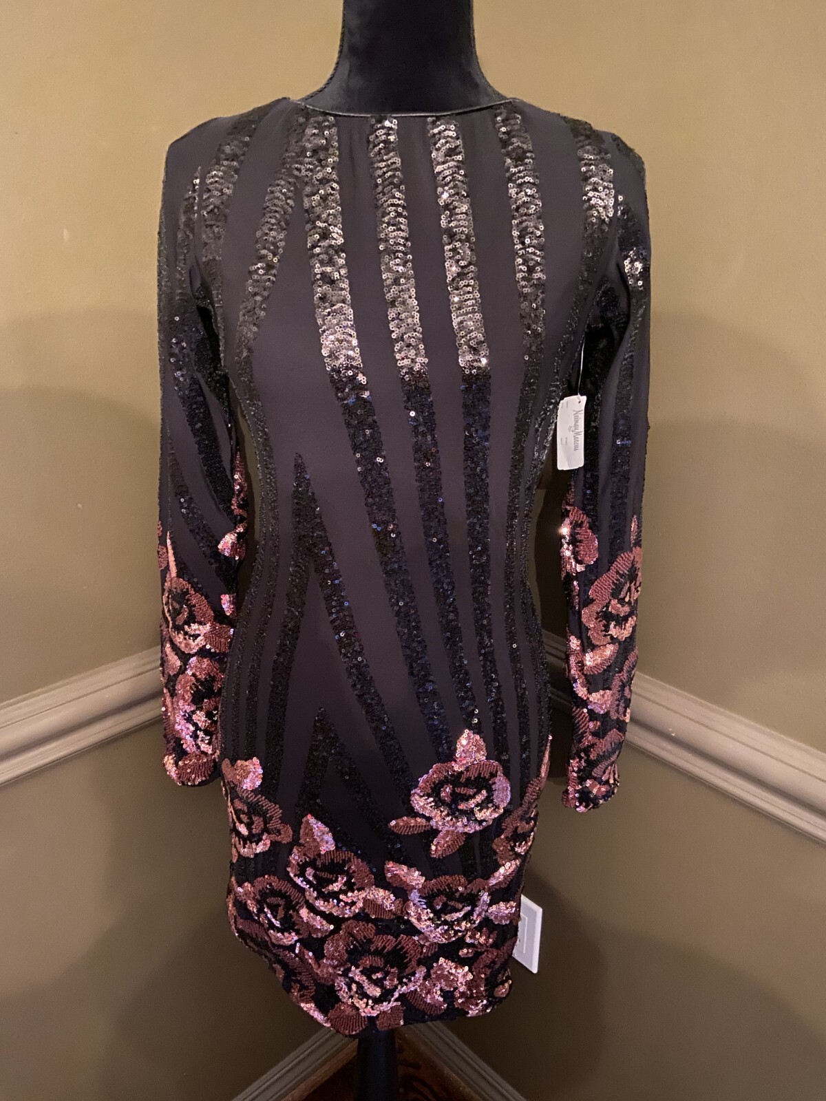 Neiman Marcus Dress the Population Sequin Dress NWT's Size - Large/Yet fits  S/M | eBay