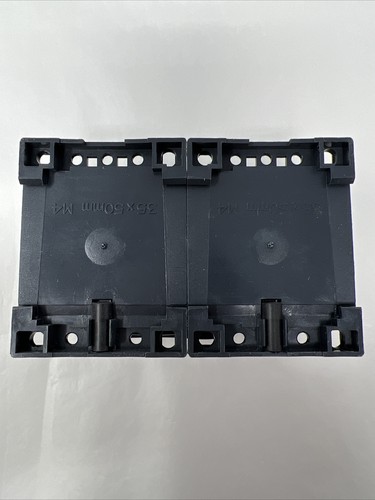 NEW Schneider Electric Reversing Contactor LC2K1210B7 TeSys K 3P AC-3 440V 12A - Picture 10 of 14