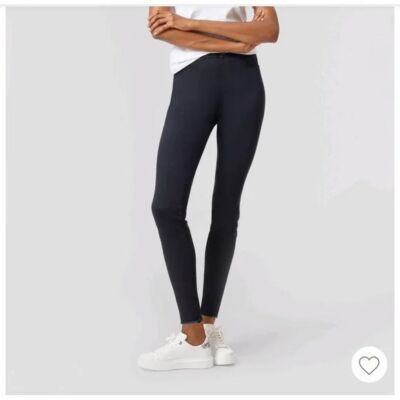 Hue Frayed Edge Mid Rise Legging U22538