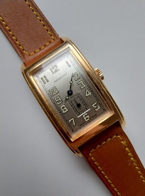 Bermont Uhr Art Deco Curvee Curved Mechanische Form Swiss Made