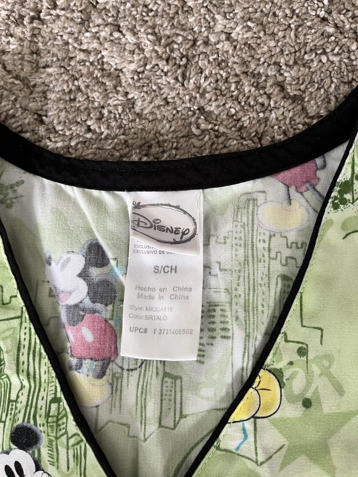 Blusa Médica Disney Mickey Mouse Mujer Talla Pequeña Verde Uniforme de Enfermera Foto 2 de 4