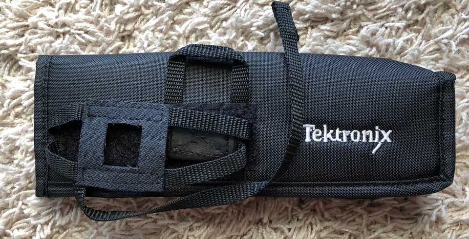 Estuche blando de sonda de corriente Tektronix genuino: se adapta a TCP404XL, TCP0150 y TCP303 Foto 2 de 2