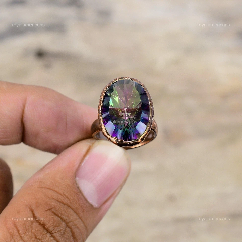 Anillo Boho Electroformado Diseñador Apilable Cobre Piedras Preciosas Topacio Místico Arco Iris Foto 4 de 4