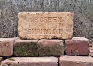 VINTAGE A.P. GREEN EMPIRE DP FIRE BRICK