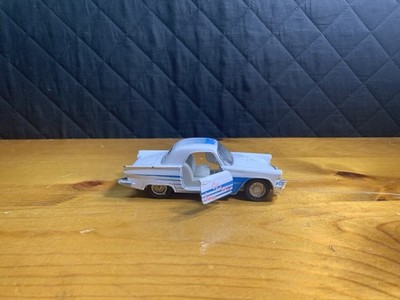 Junye Toys 1950's Ford Thunderbird 1/43.  Great Collectable.