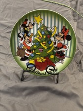 Vintage Disney 1988 “The Tree Trimming” Mickey/Minnie Christmas Plate