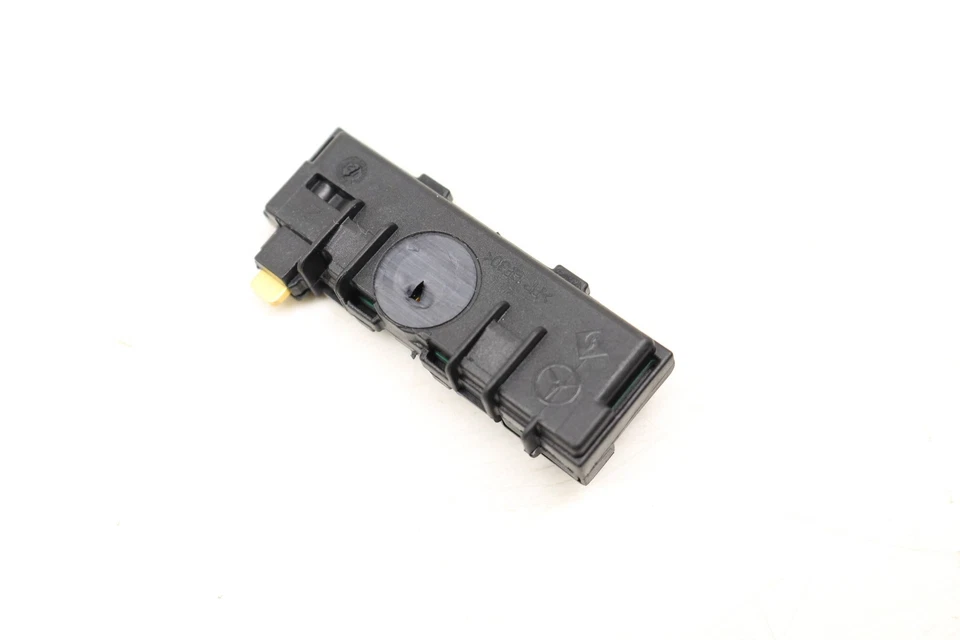 Mercedes-Benz SL500 2013-2019 - Sensor de humedad/temp 1729058200 Foto 2 de 3