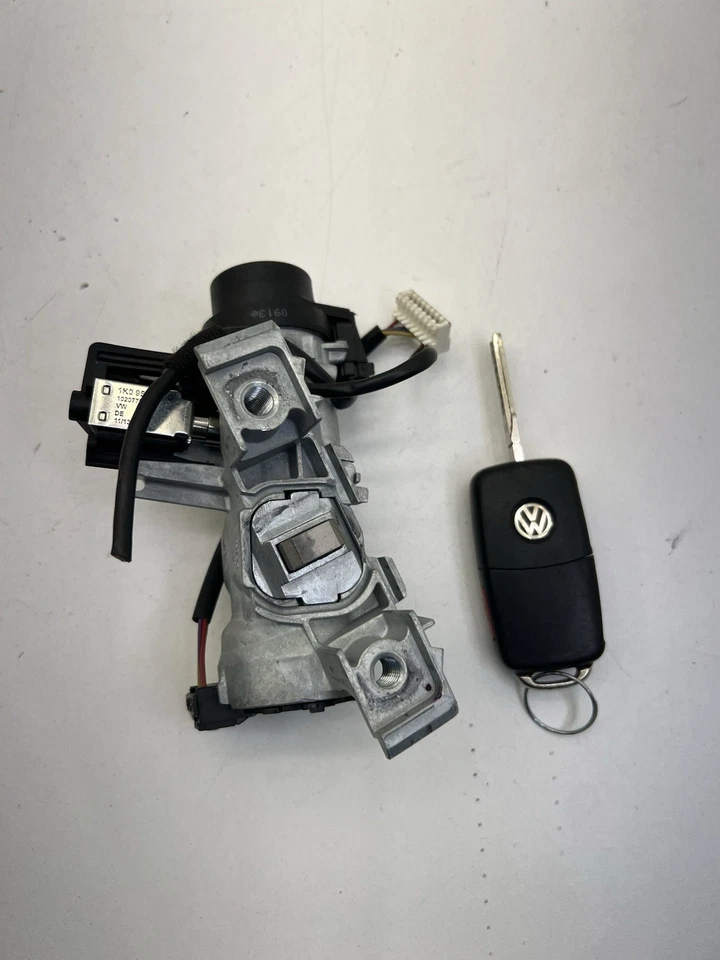 2010-2014 Volkswagen Golf 2.5L Ignition Cylinder With Key OEM.  - Image 2 of 4