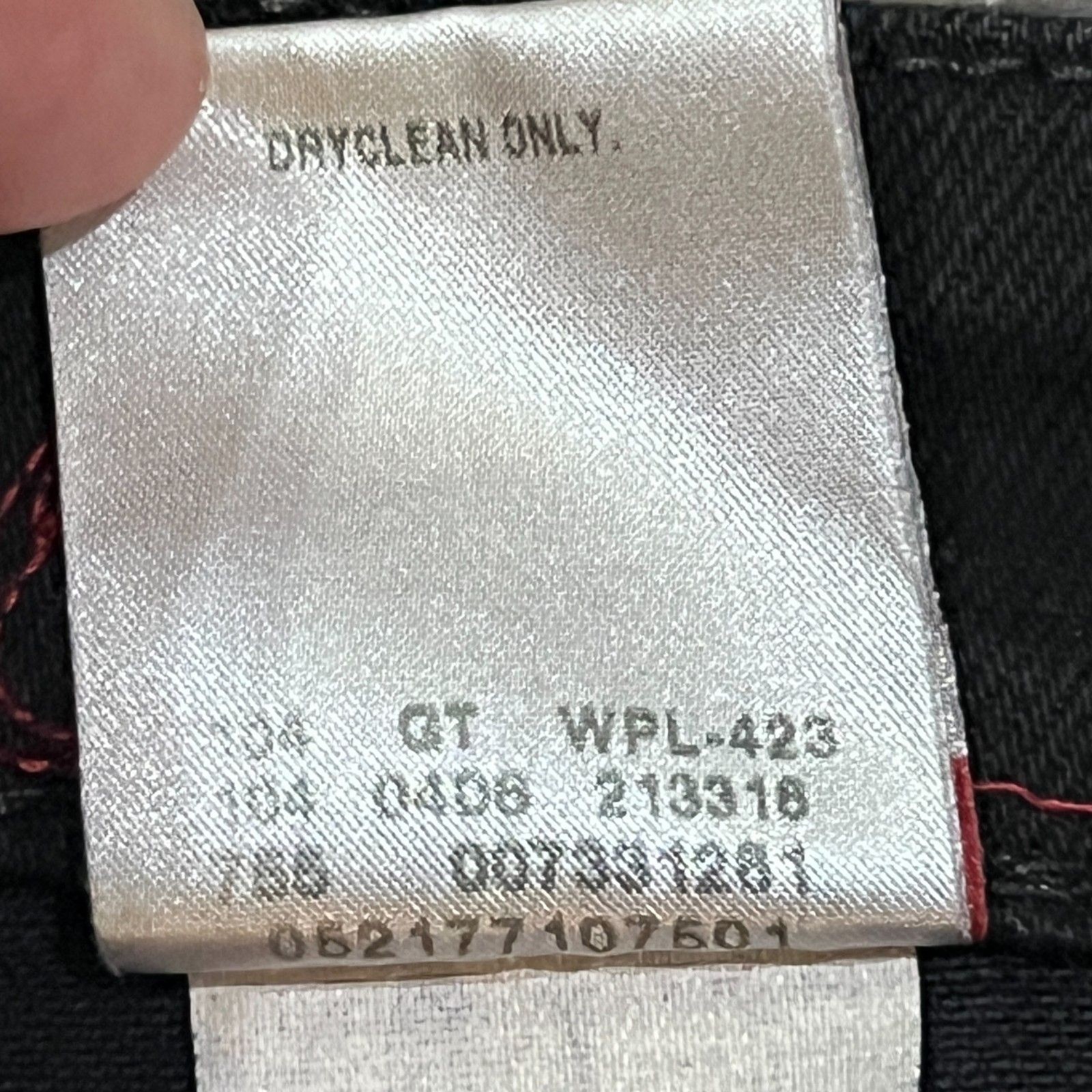 Rare Premium Line Vintage Y2K Levi’s Red Slim Straight Jeans Black W32 L32 image 6