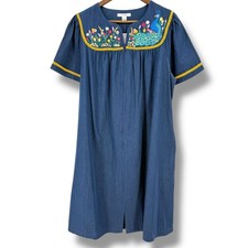 Go Softly Denim Embroidered Floral Peacock Patio Dress Sz Small Full Zip