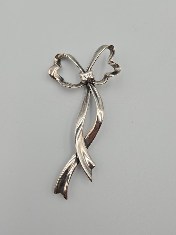Vintage Tiffany & Co. Sterling Silver Bow Ribbon Pin Brooch .925 1985 20.8g