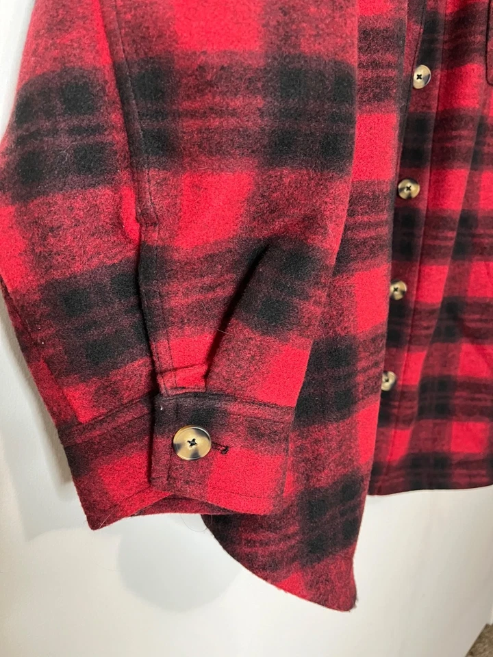 Terra & Sky Red & Black Plaid Button-Up Flannel Shirt Jacket 1X - Image 2 of 4