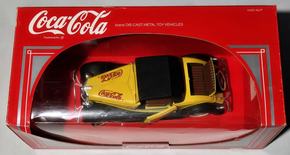 Solido 1934 Ford Roadster 1:19 Scale Coca-Cola Diecast France 9502 New Open Box - Image 2 of 4
