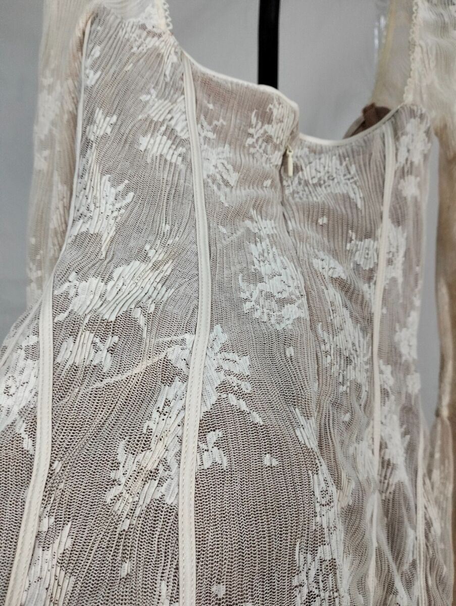 HOUSE OF CB 'Analissa' Vintage Cream Lace Corset Dress/Size HOUSE OF CB 'Analissa' Vintage Cream Lace Corset Dress/Size