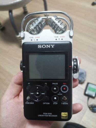 Sony Linear PCM Recorder D100 32GB Flash Memory High Resolution Handy Portable - Picture 2 of 5
