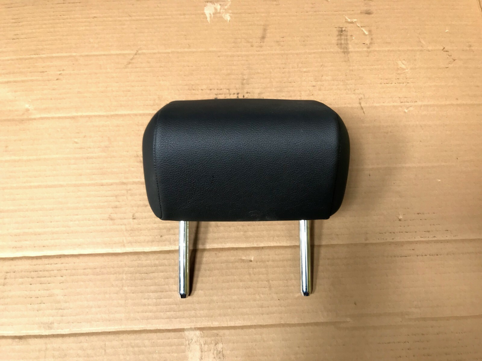 VAUXHALL INSIGNIA 20082017 REAR LEATHER HEADREST MIDDLE CENTRE eBay