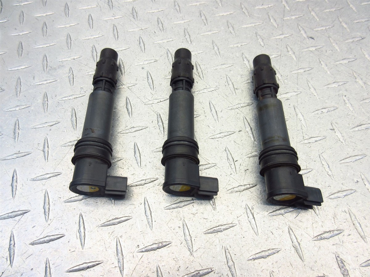 2002 99-04 Triumph Sprint ST 955i Ignition Coil Stick Spark Cap