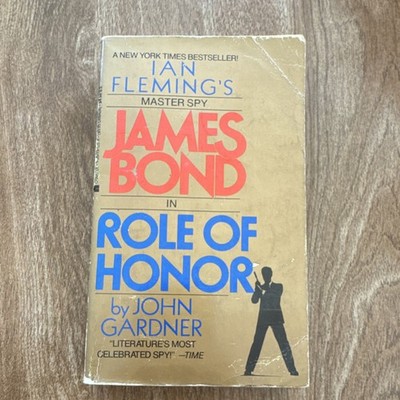 John Gardner Role of Honor James Bond Series Paperback Fiction Espionage