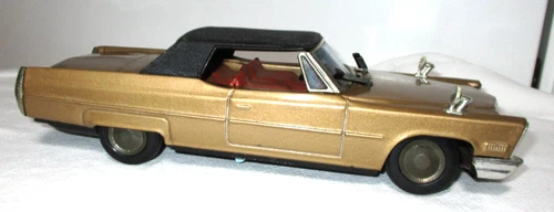 VINTAGE BANDAI BATTERY OPERATED CADILLAC WITH OPERATING WINDSHIELD WIPERS