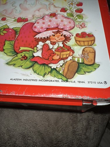 Vintage 1980 Strawberry Shortcake Metal Lunchbox With Thermos - Picture 3 of 24