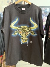 vintage 1998 WWF "The Rock Layin' The Smack Down" Brahma Bull T-shirt.