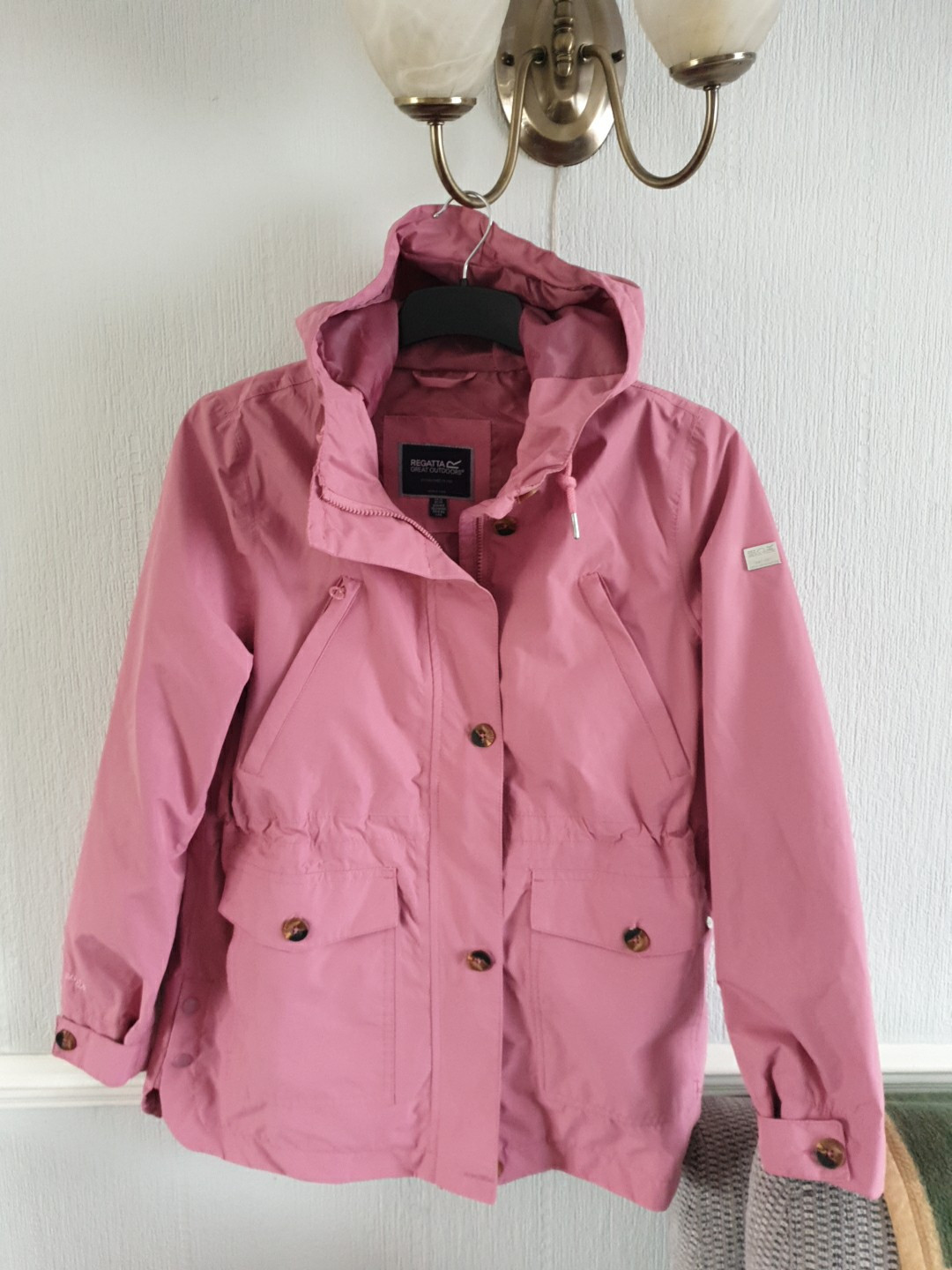 Regatta Great Outdoors Size 12 Women's Dark Pink Hooded Lightweight  Coat Jacket