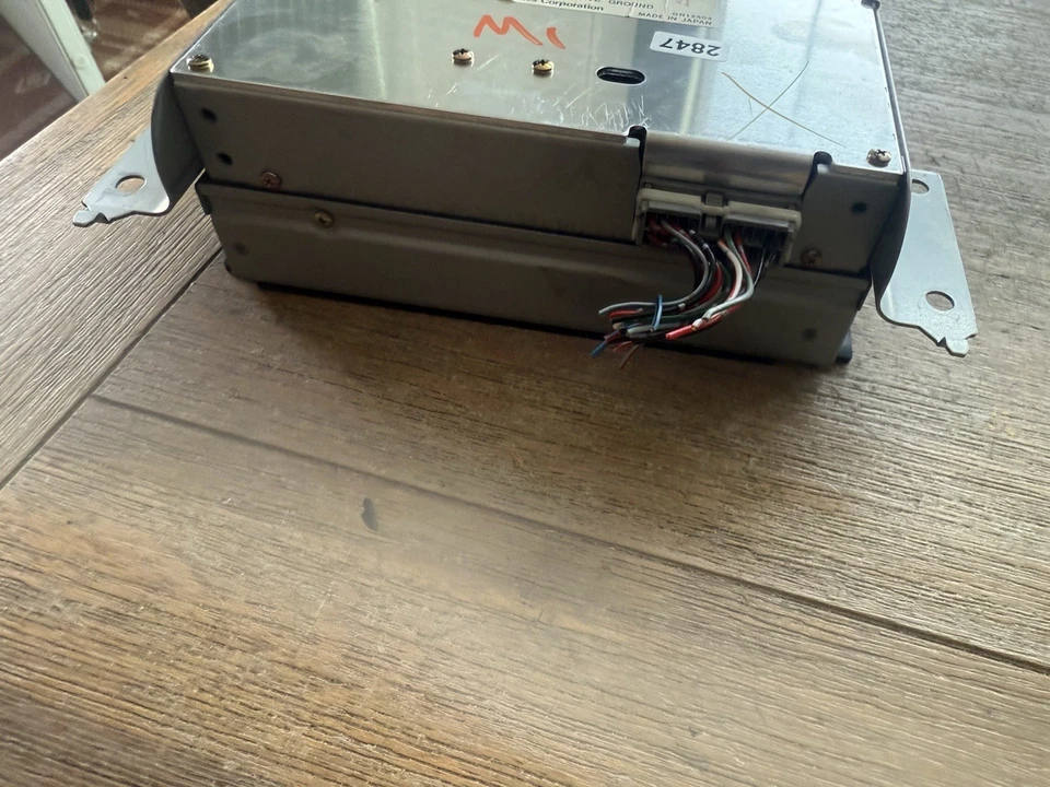 03-04 Infiniti M45 03-06 Infiniti Q45 Conjunto de pantalla de información OEM 28090-AR200 Foto 3 de 4