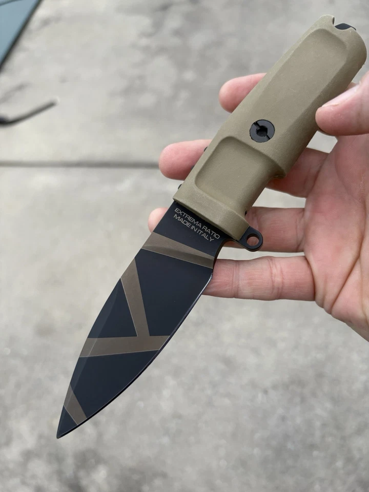 Cuchillos Extrema Ratio EX160SHRGOG metralla Desert Warfare N690 Foto 2 de 4