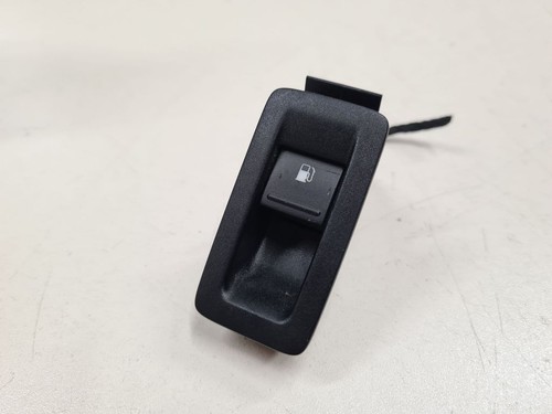 Volkswagen Touran I 2007 Schalter Tankdeckel Tankklappe Tankentriegelung VLU8154