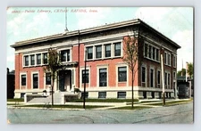 Postcard Iowa Cedar Rapids IA Carnegie Public Library 1910s Unposted Divided