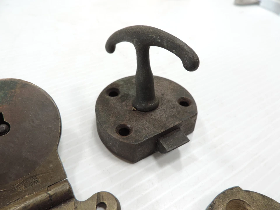 Винтажная латунная фурнитура 1900-х 1920-х годов CC Eagle Lock Co. багажник Terryville - Изображение 3 из 4