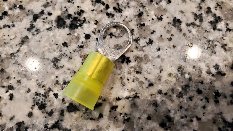 3M 7100163456 (MN4-12R/SK) 1/2" Ring Terminal / 4 AWG Nylon Yellow  - Pk Of 200  - Image 4 of 4