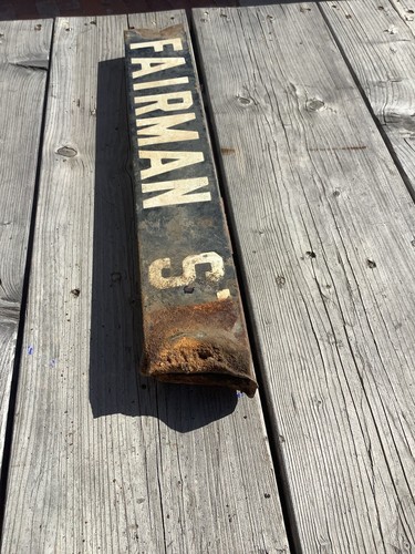 FAIRMAN ST - VINTAGE LOS ANGELES PORCELAIN STREET SIGN LAKEWOOD CA - Picture 2 of 8