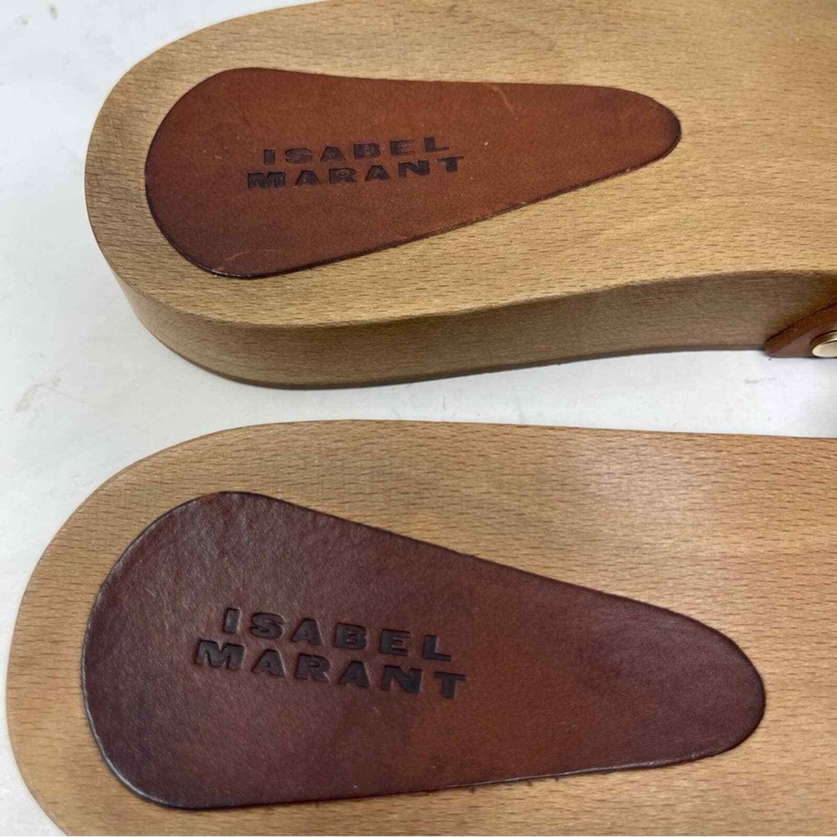 【ISABEL MARANT】 JASO LEATHER SLIDES ISABEL MARANT Jaso Embellished Leather Slides in Brown